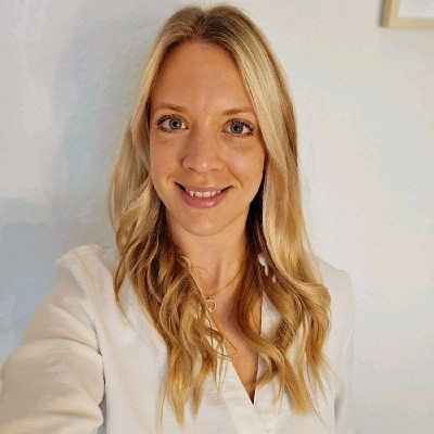  Jennifer Wüst 